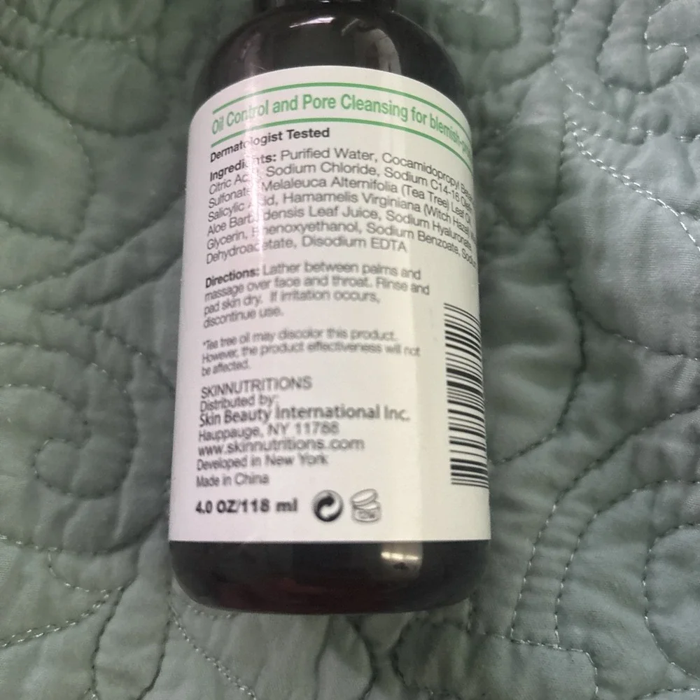 Skin Nutrition Botanicals Tea‎ Tree Oil + Salicylic Acid Balancing Face Wash